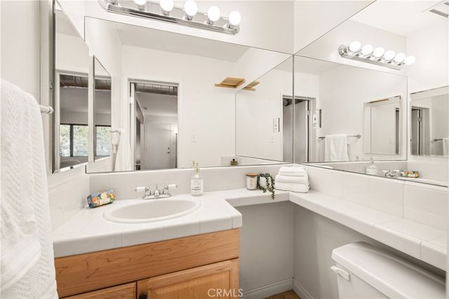 20914 Pilar Road, Woodland Hills, CA 91364