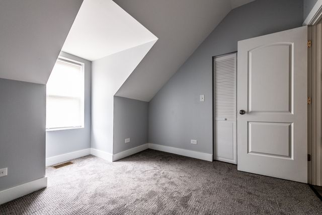 3579 W Mclean Avenue, Chicago, IL 60647
