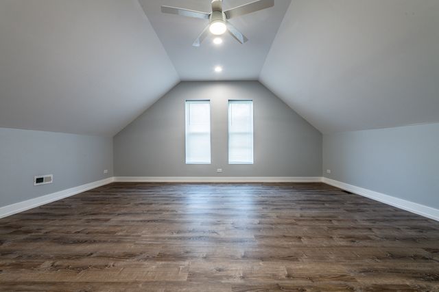 3579 W Mclean Avenue, Chicago, IL 60647