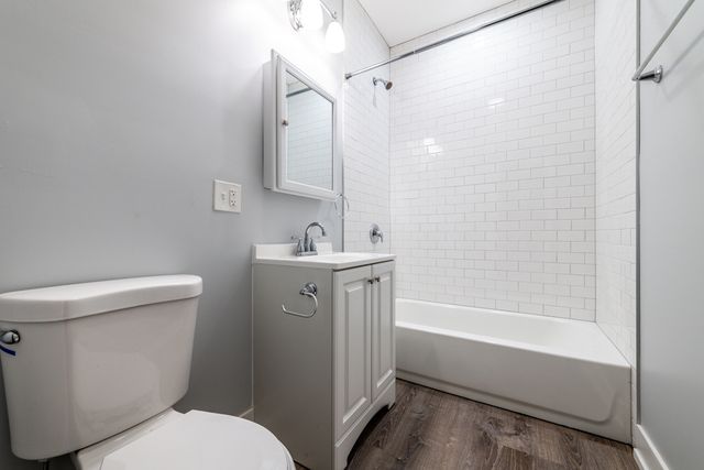 3579 W Mclean Avenue, Chicago, IL 60647