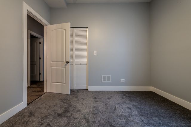 3579 W Mclean Avenue, Chicago, IL 60647