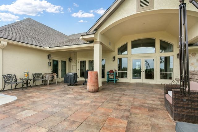 1320 Pass Creek Rd, Kerrville, TX 78028