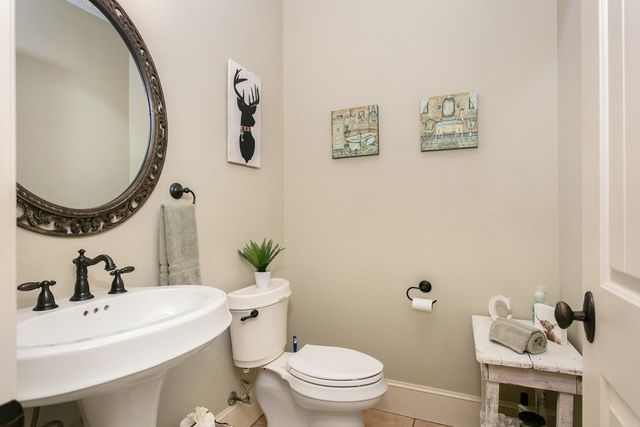 1320 Pass Creek Rd, Kerrville, TX 78028