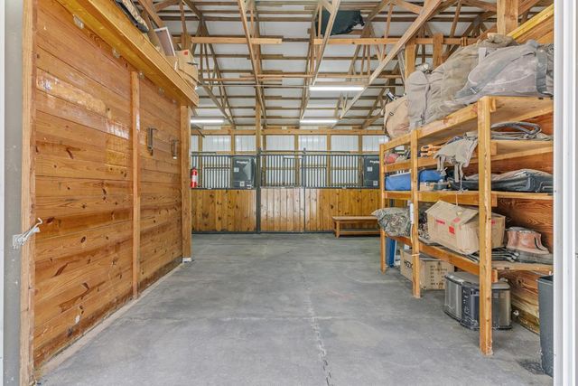 1320 Pass Creek Rd, Kerrville, TX 78028