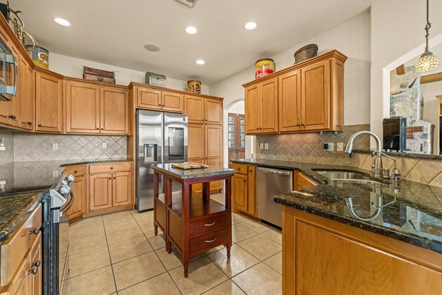 1320 Pass Creek Rd, Kerrville, TX 78028