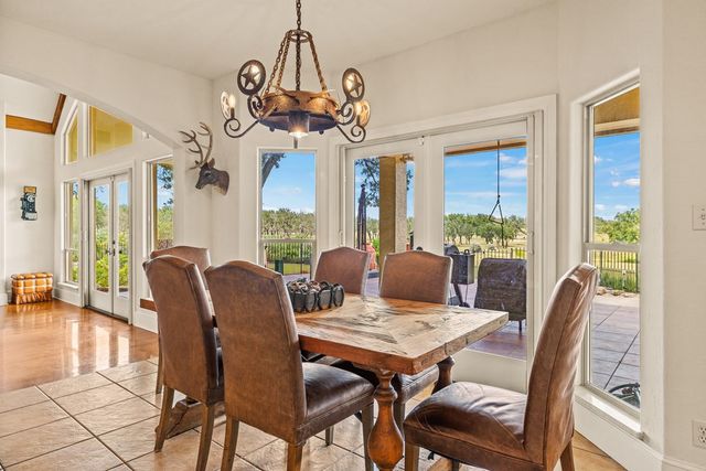 1320 Pass Creek Rd, Kerrville, TX 78028