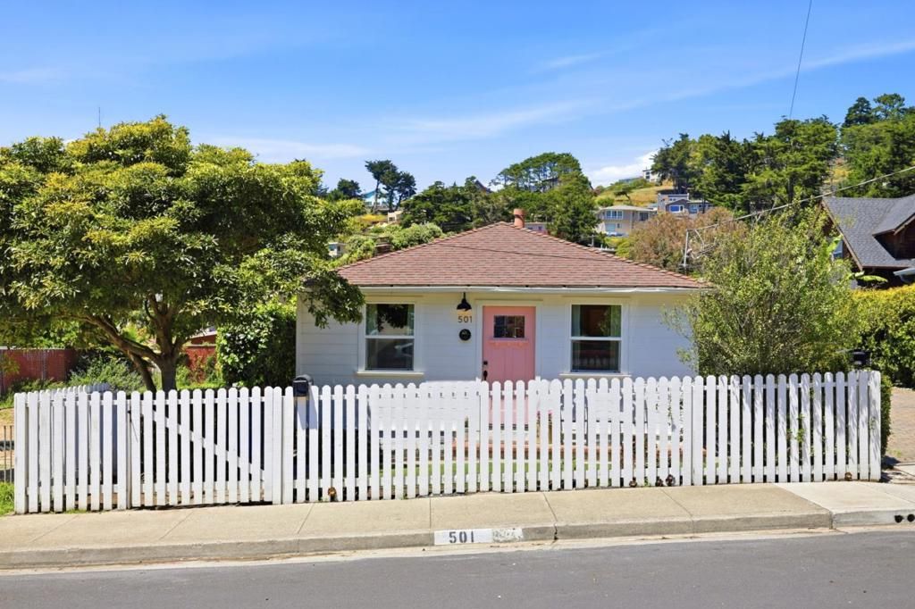 Image 1 of property listing at 501 Brighton Road, Pacifica, CA 94044