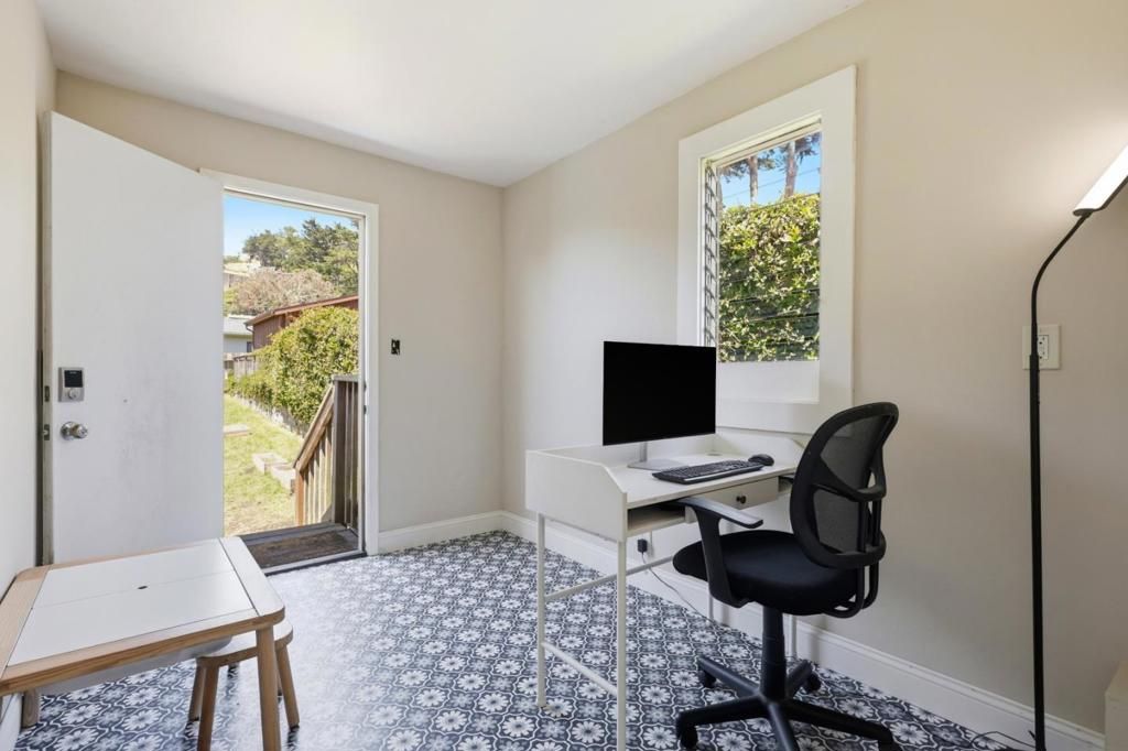 Image 17 of property listing at 501 Brighton Road, Pacifica, CA 94044