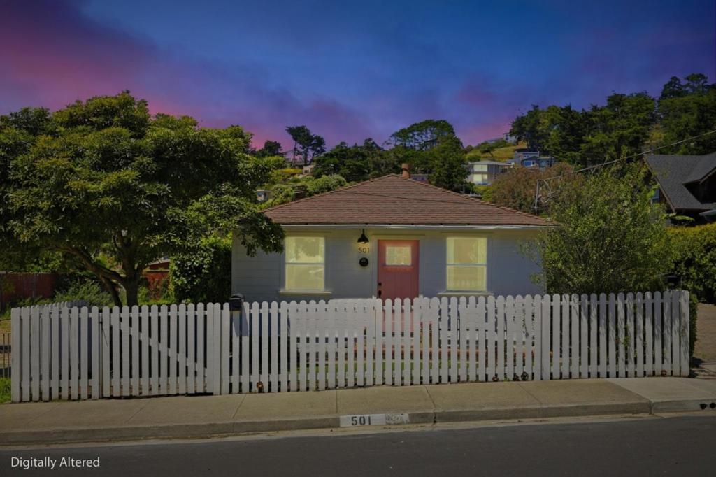 Image 2 of property listing at 501 Brighton Road, Pacifica, CA 94044