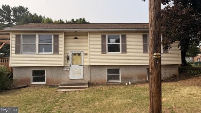 25 W 8TH ST, Red Hill, PA 18076