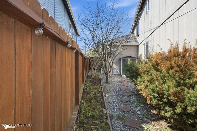 2632 Brookstone Loop, Anchorage, AK 99515