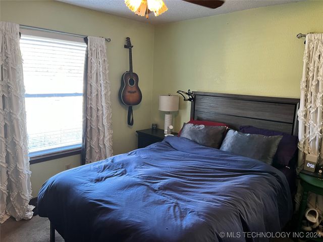 10722 E First Street, Claremore, OK 74019