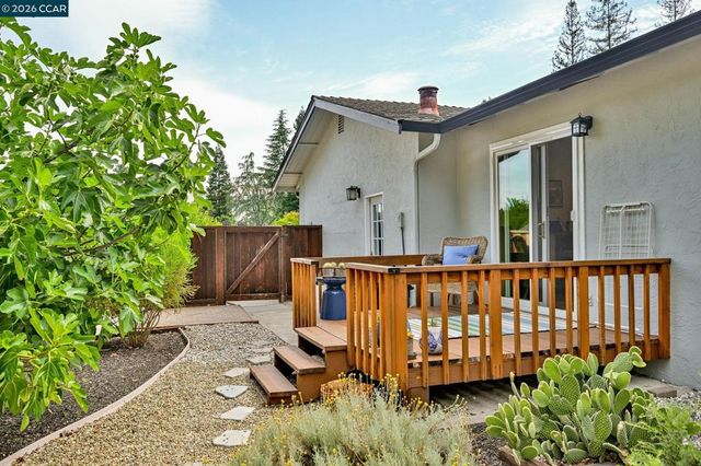 56 Baja Loma Ct, Danville, CA 94526