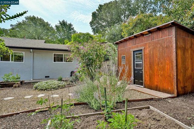 56 Baja Loma Ct, Danville, CA 94526