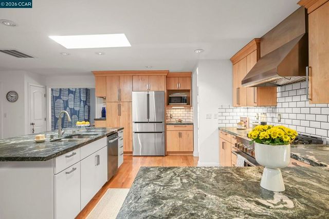 56 Baja Loma Ct, Danville, CA 94526