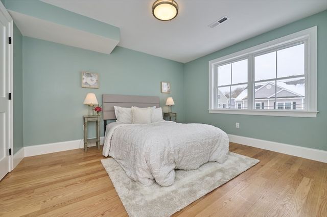 29 Mott Street 29, Arlington, MA 02474