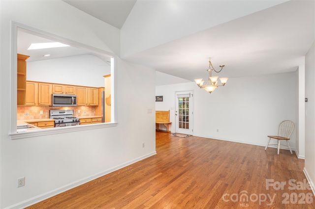 602 Hidden Springs Drive, Asheville, NC 28804