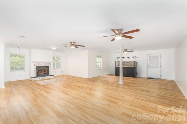 602 Hidden Springs Drive, Asheville, NC 28804