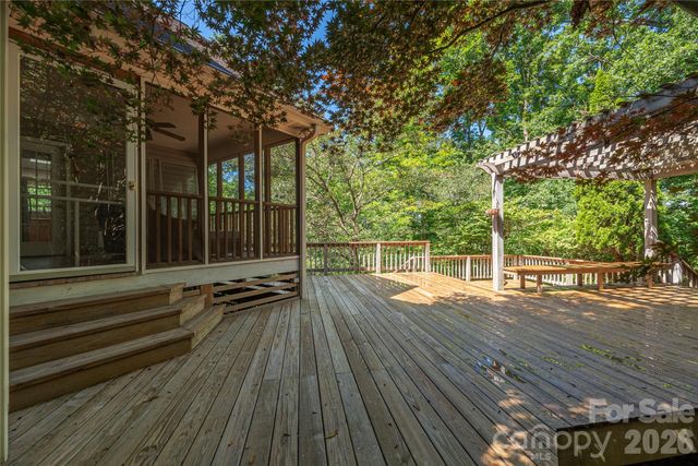 602 Hidden Springs Drive, Asheville, NC 28804