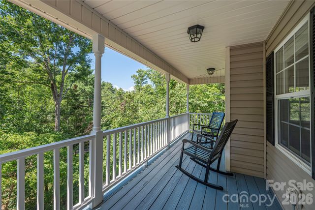 602 Hidden Springs Drive, Asheville, NC 28804