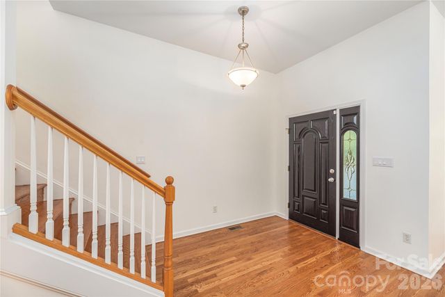 602 Hidden Springs Drive, Asheville, NC 28804