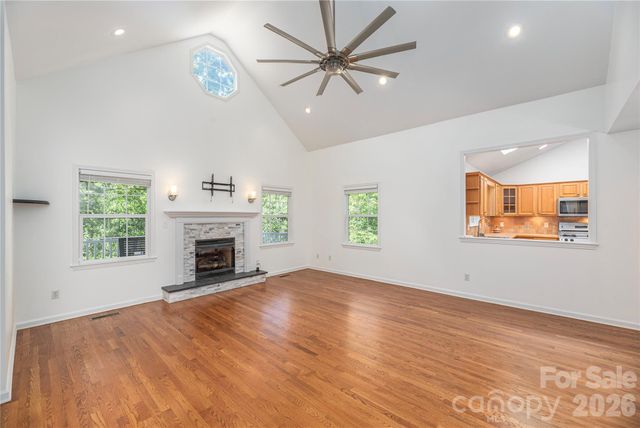602 Hidden Springs Drive, Asheville, NC 28804
