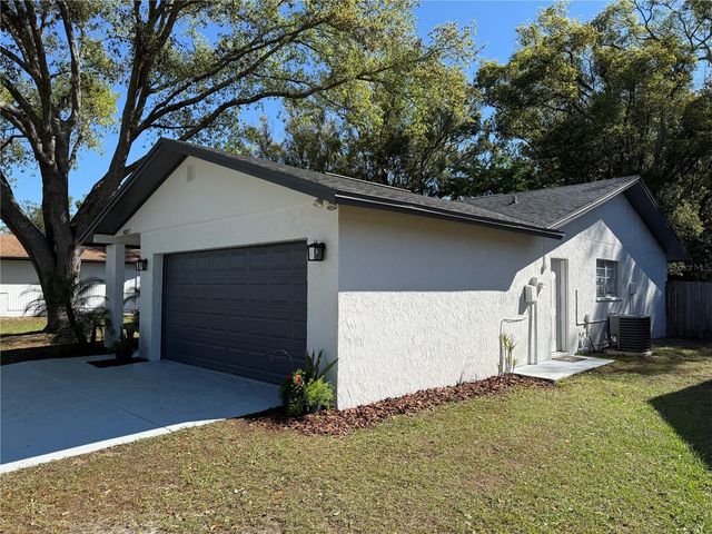 14337 DIPLOMAT DRIVE, Tampa, FL 33613