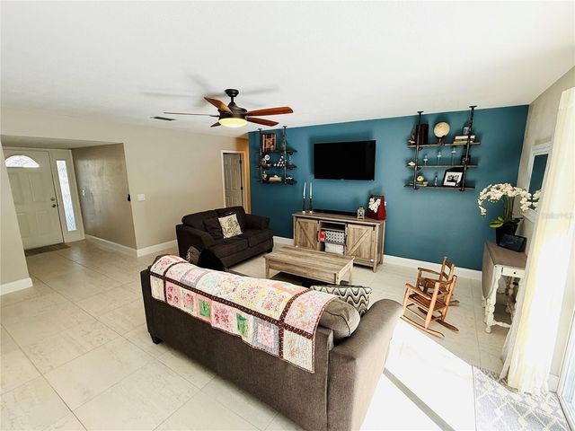 14337 DIPLOMAT DRIVE, Tampa, FL 33613