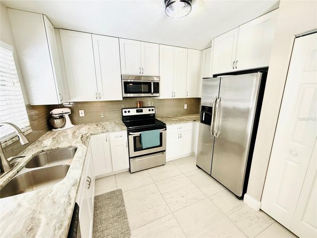 14337 DIPLOMAT DRIVE, Tampa, FL 33613