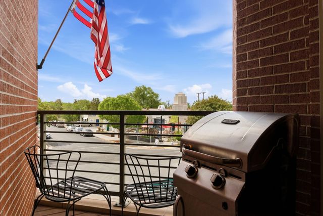 3339 Central Avenue NE 301, Albuquerque, NM 87106