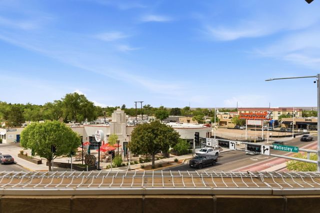 3339 Central Avenue NE 301, Albuquerque, NM 87106