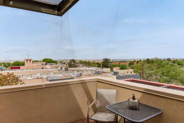 3339 Central Avenue NE 301, Albuquerque, NM 87106