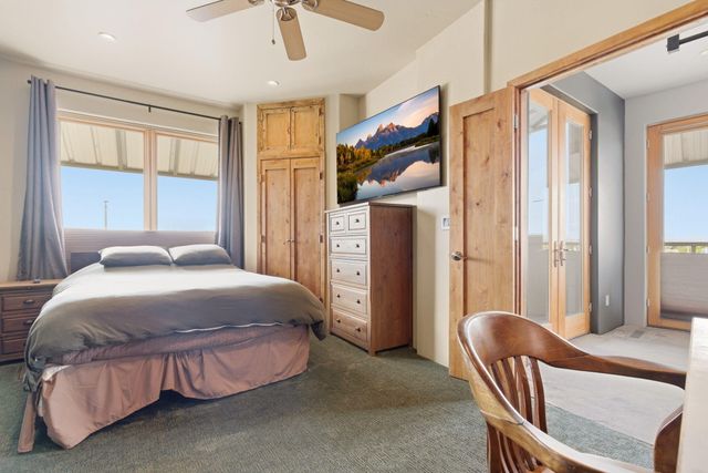 3339 Central Avenue NE 301, Albuquerque, NM 87106