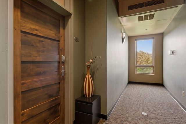 3339 Central Avenue NE 301, Albuquerque, NM 87106