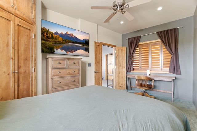 3339 Central Avenue NE 301, Albuquerque, NM 87106