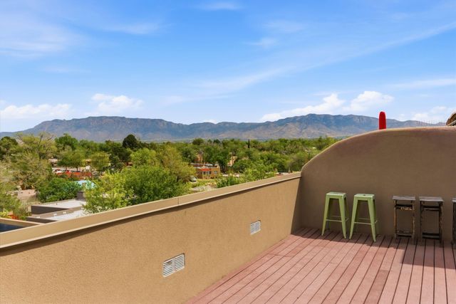 3339 Central Avenue NE 301, Albuquerque, NM 87106