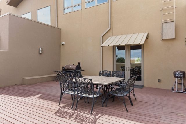 3339 Central Avenue NE 301, Albuquerque, NM 87106