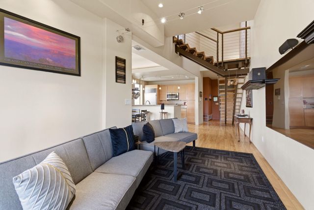 3339 Central Avenue NE 301, Albuquerque, NM 87106