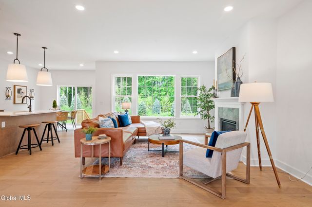 16 Mackenna Court, Ballston, NY 12019
