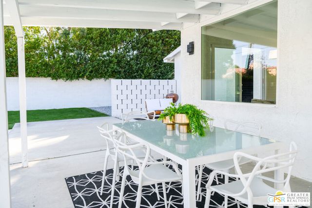 2080 N San Gorgonio Road, Palm Springs, CA 92262