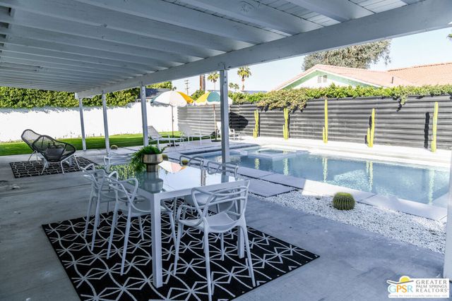 2080 N San Gorgonio Road, Palm Springs, CA 92262