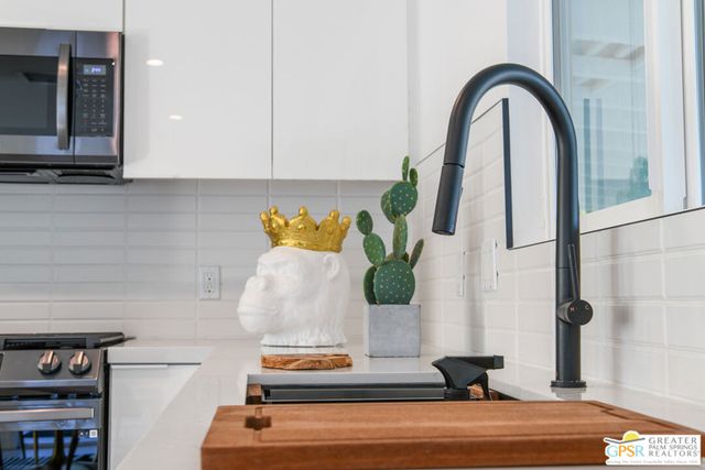 2080 N San Gorgonio Road, Palm Springs, CA 92262