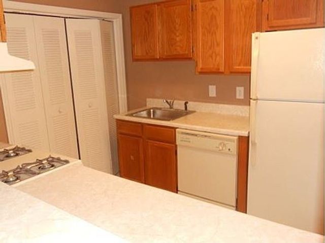 2683 Vinings Central Drive SE 61, Atlanta, GA 30339