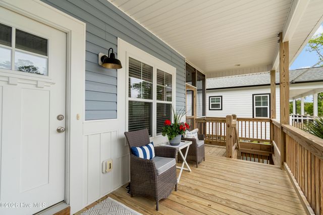 334 NE 49th Street, Oak Island, NC 28465