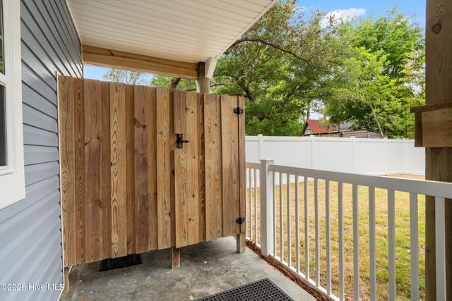 334 NE 49th Street, Oak Island, NC 28465