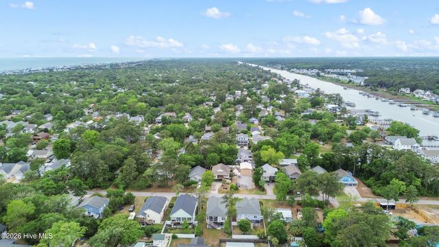 334 NE 49th Street, Oak Island, NC 28465