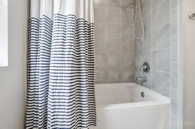 3715 Acadia Lane, Mason, OH 45036