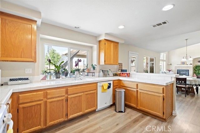 27166 White ct, Menifee, CA 92585