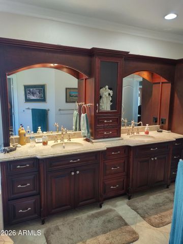 4402 E INDIGO BAY Drive, Gilbert, AZ 85234