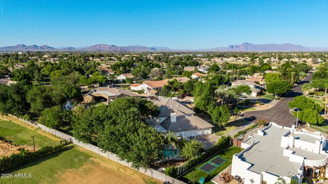 4402 E INDIGO BAY Drive, Gilbert, AZ 85234